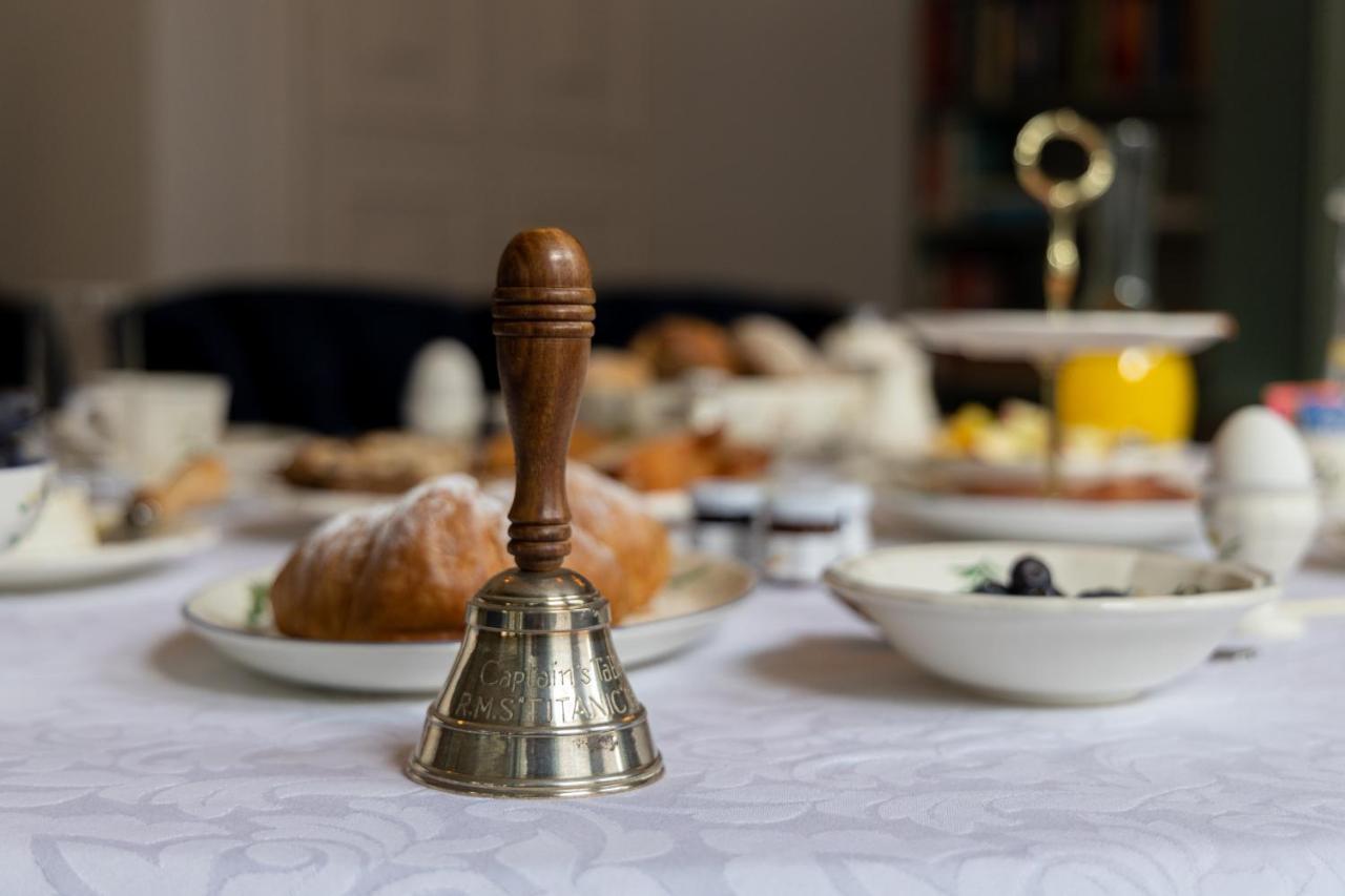 De Jonge Barones Bed & Breakfast Beetsterzwaag Bagian luar foto