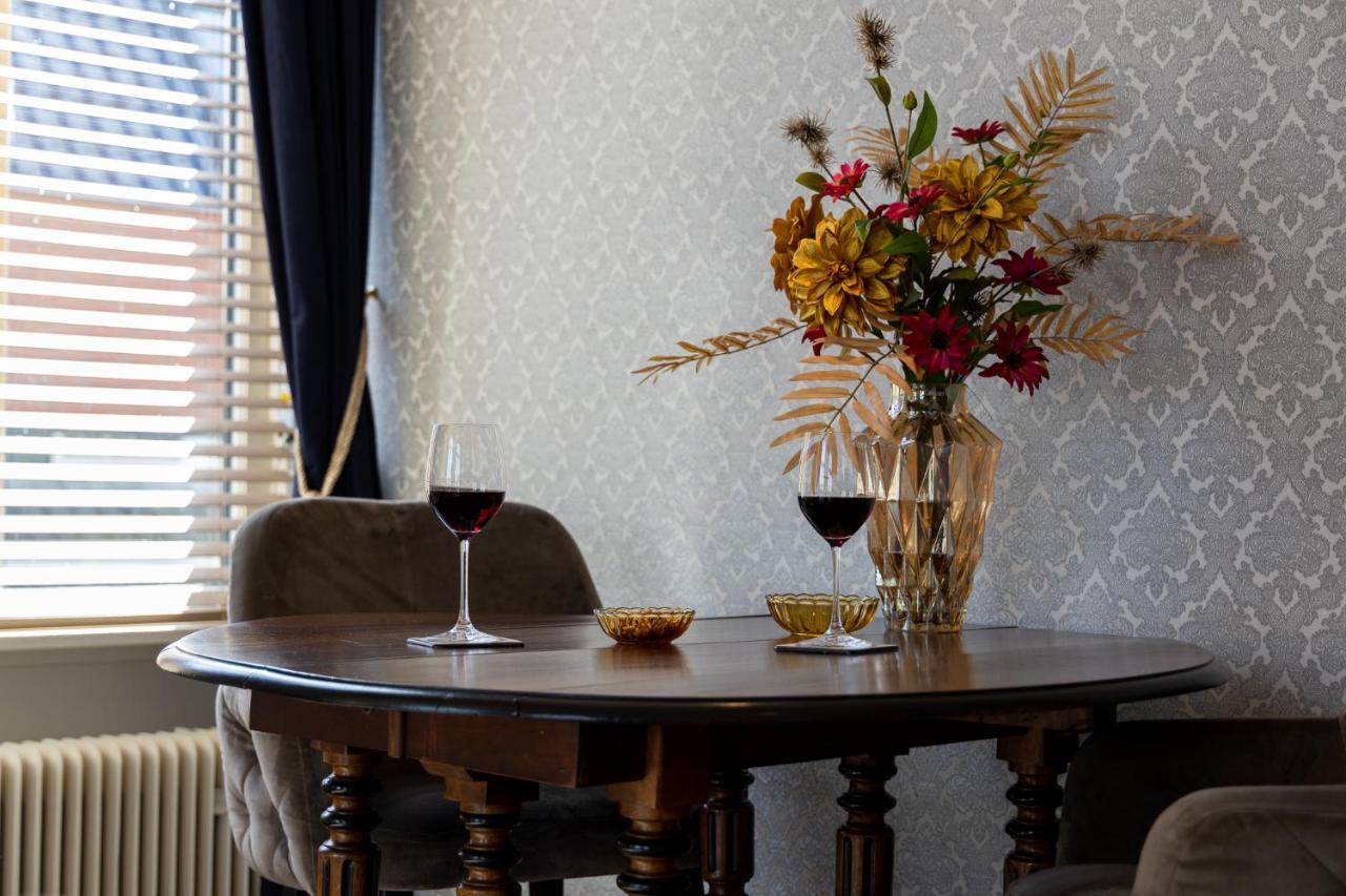 De Jonge Barones Bed & Breakfast Beetsterzwaag Bagian luar foto