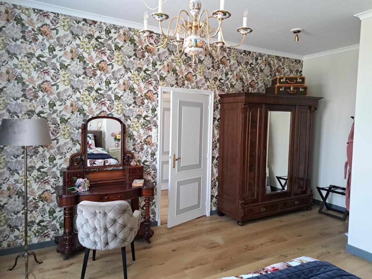 De Jonge Barones Bed & Breakfast Beetsterzwaag Bagian luar foto